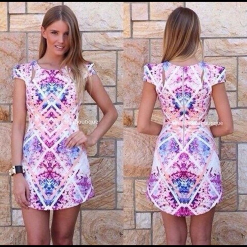 💕Xenia tribal print skater expose zipper dress NWOT